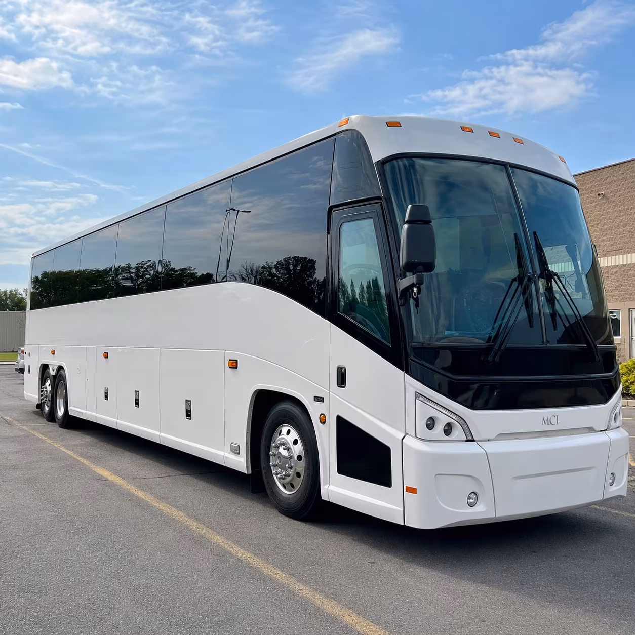 airport shuttle buses to newark liberty teterboro and laguardia